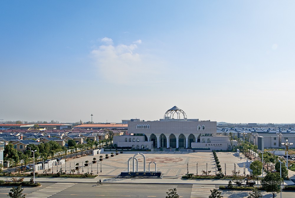 菱塘民族广场改造、民族大道东入口提升及周边基础设施建设BT项目（江苏省优质工程“扬子杯”）