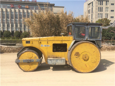 徐工XS222J振动压路机